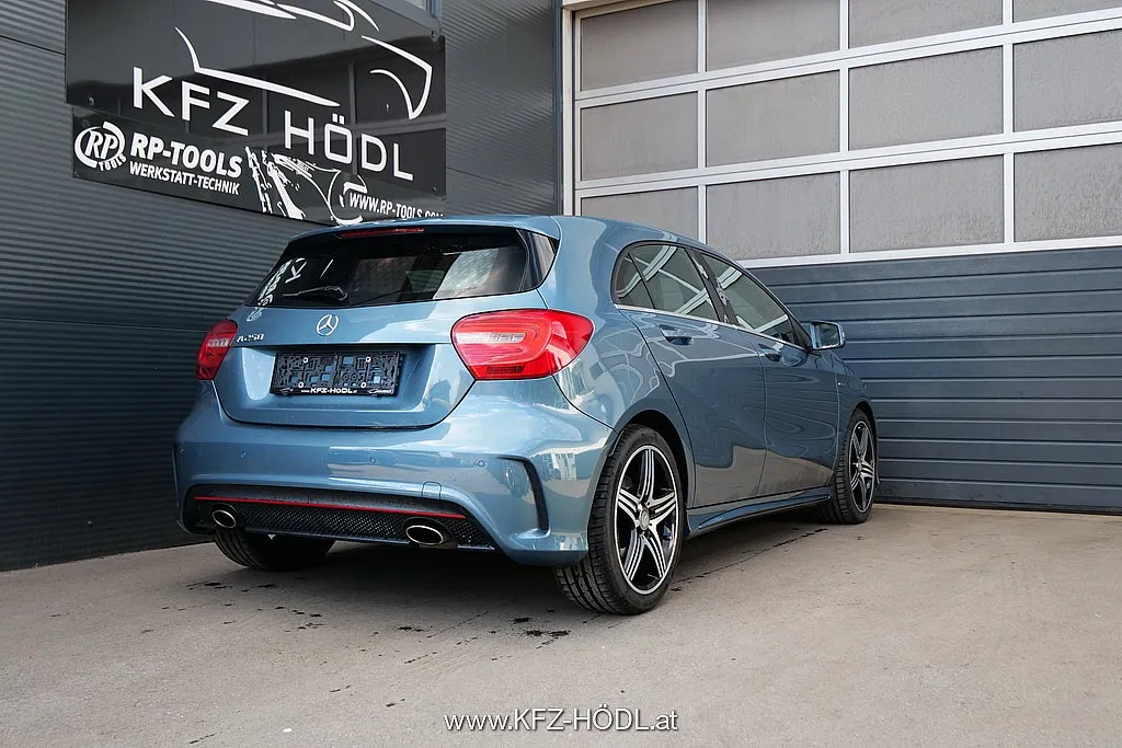 Mercedes-Benz A 250 BlueEfficiency Sport Edition Aut. Image 2