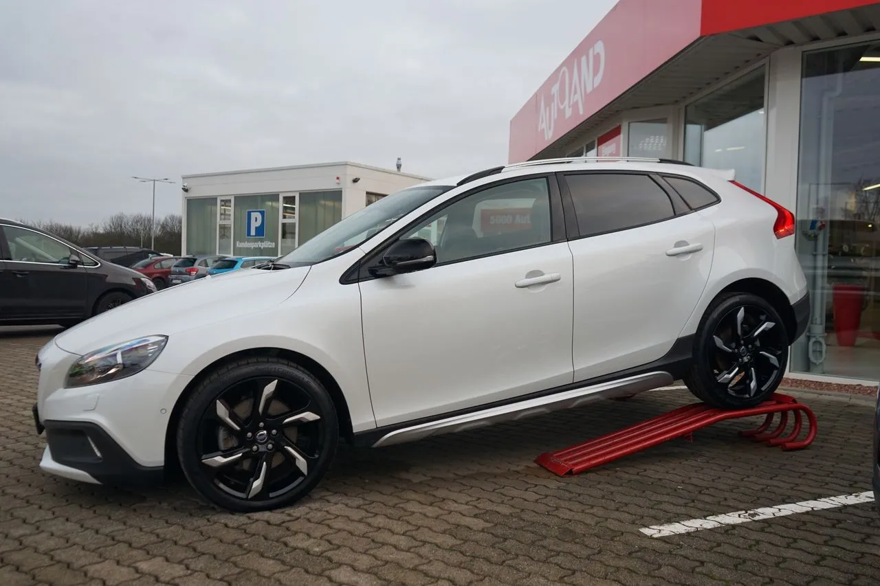 Volvo V40 Cross Country 2.0 D3...  Image 3