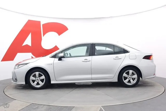 Toyota Corolla Sedan 1,8 Hybrid Active - / Plus-paketti / Bi Image 2