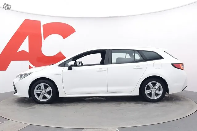 Toyota Corolla Touring Sports 1,8 Hybrid Active Edition - Bi Image 2