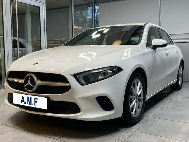 MERCEDES BENZ Classe A A 180 Business Image 1